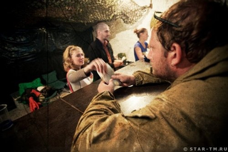 Illustration for article titled Gamers Play Fallout — In the Real World